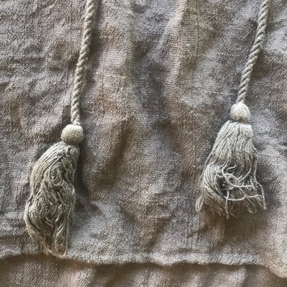 Charcoal Monoreno peasant top with tassels - Picture 3 of 6